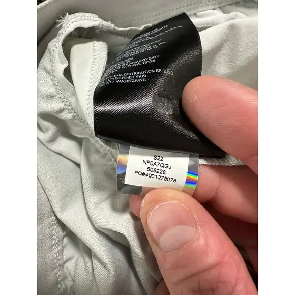 North Face Women's Wander Short Grey Size Large Athletic Shorts - Picture 8 of 10